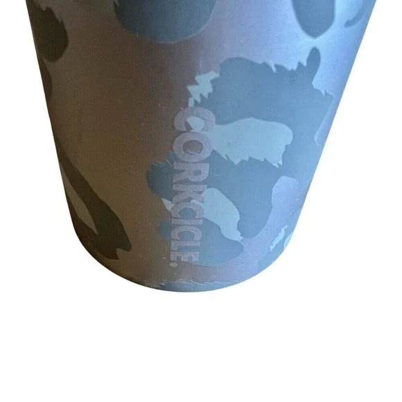 Corkcicle Slim Can Cooler Woodland Camo 12 oz Insulated Green Gray - Picture 3 of 10